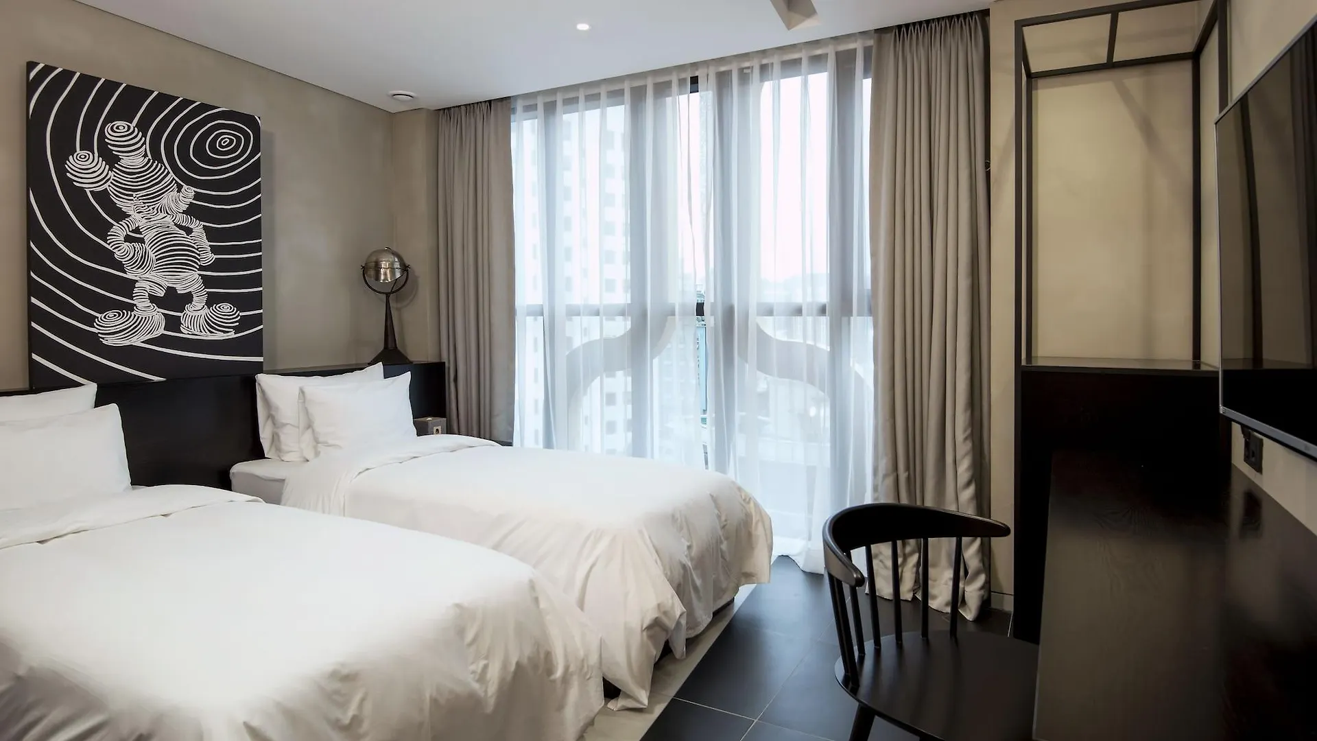 ***  Hotel The Designers Dongdaemun Сеул Южная Корея