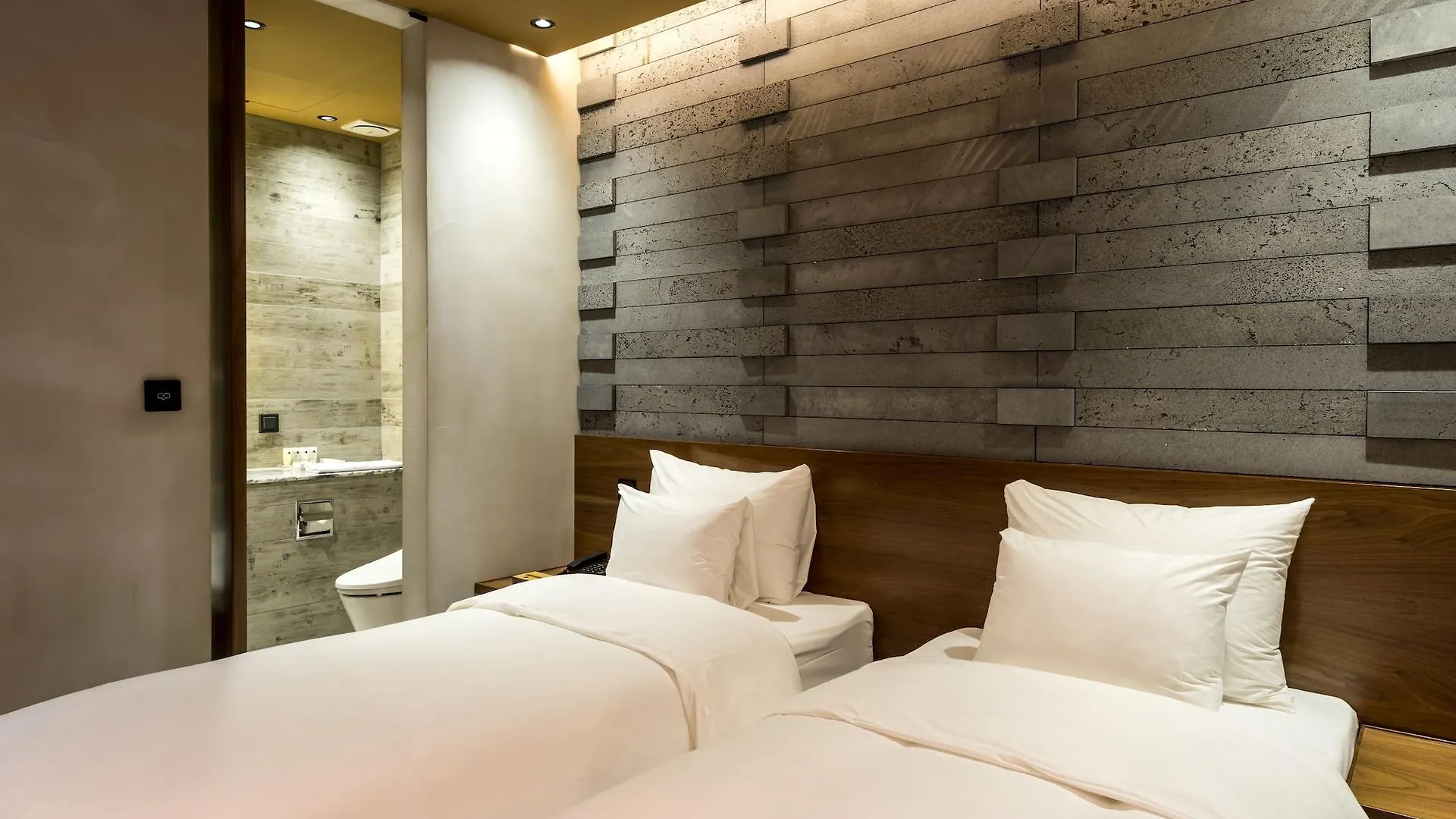 Hotel The Designers Dongdaemun Сеул