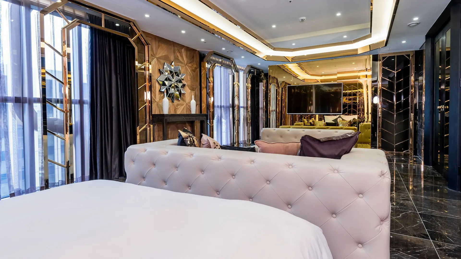 Hotel The Designers Dongdaemun Сеул 3*,